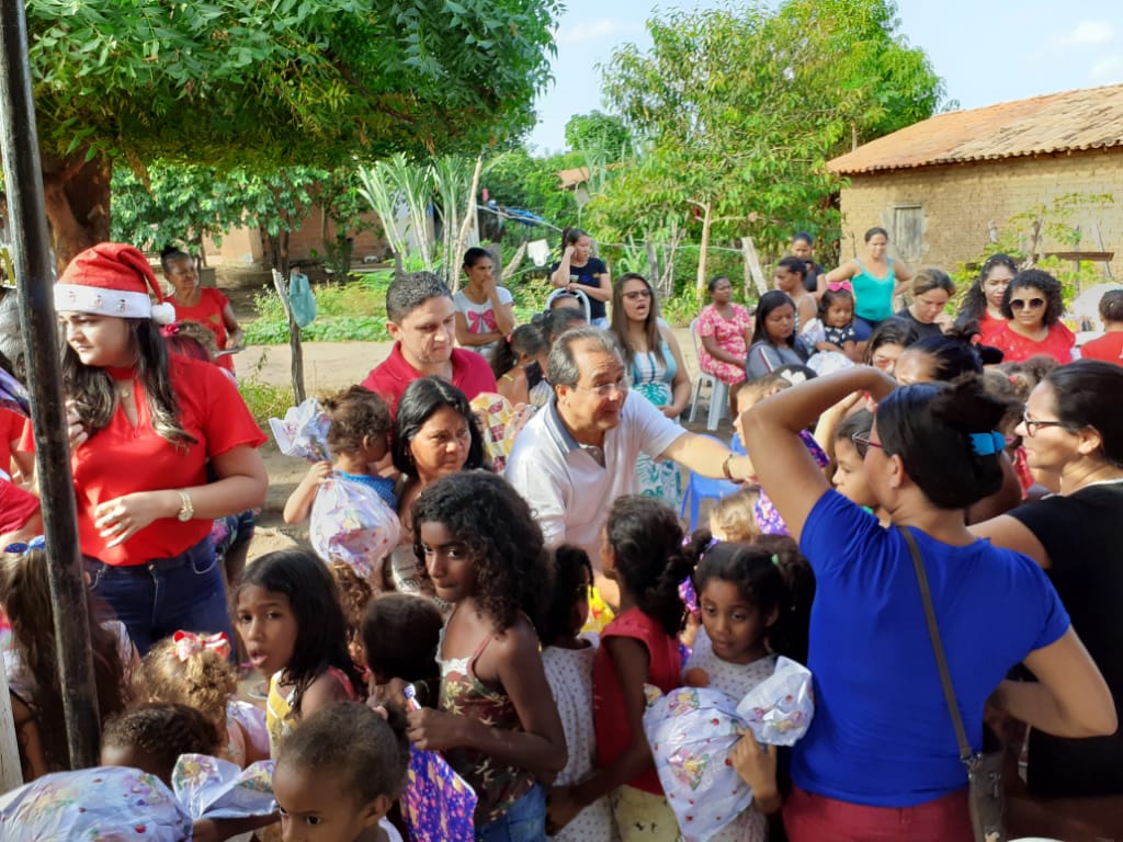 Ação Social “Doe Brinquedos, Ganhe sorrisos” leva alegria a crianças de Água Branca