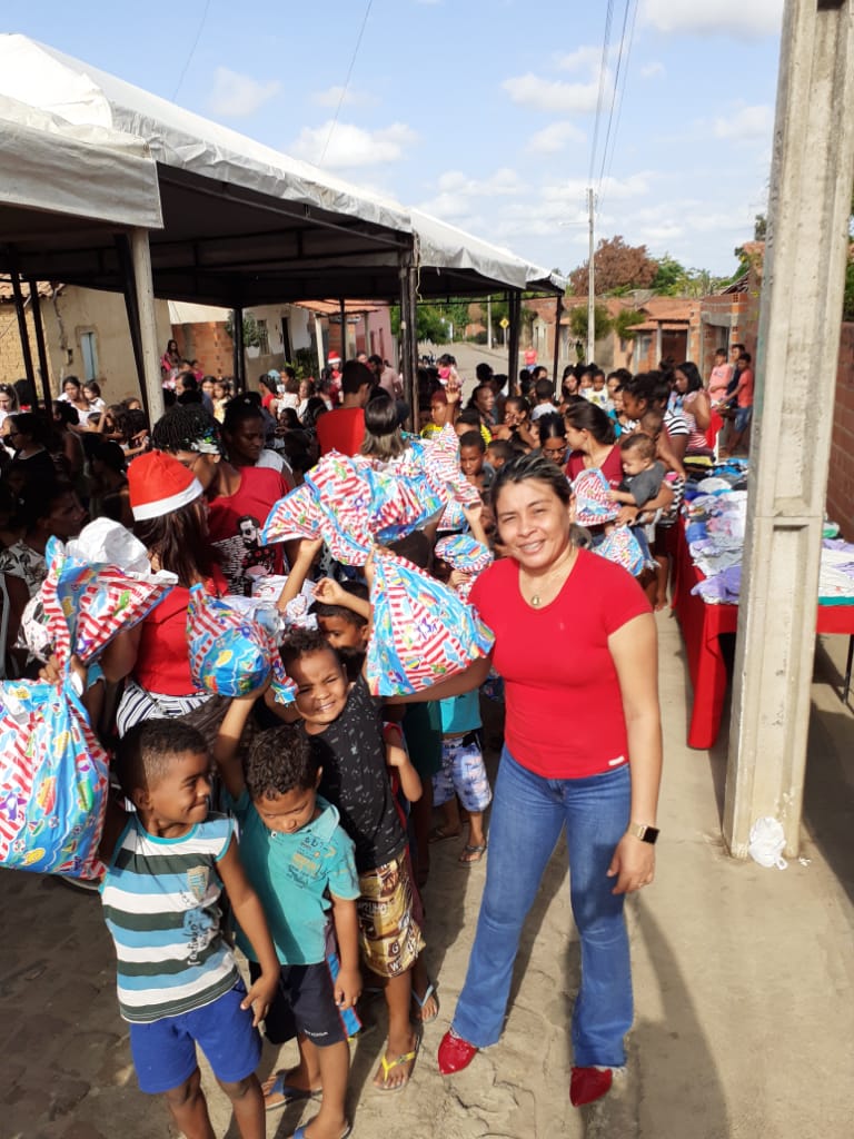 Ação Social “Doe Brinquedos, Ganhe sorrisos” leva alegria a crianças de Água Branca