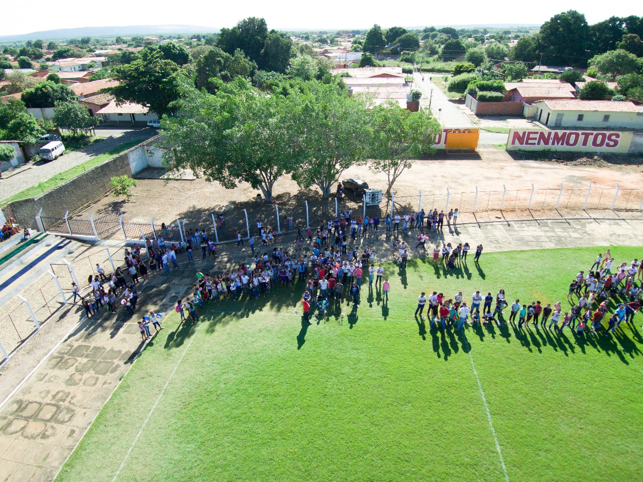 Água Branca: Alunos da rede municipal de ensino participam de lançamento de foguetes Água Branca: Alunos da rede municipal de ensino participam de lançamento de foguetes