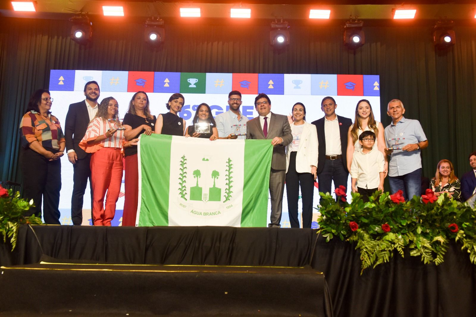 Água Branca é destaque na premiação Alfa-10 e cinco escolas são reconhecidas