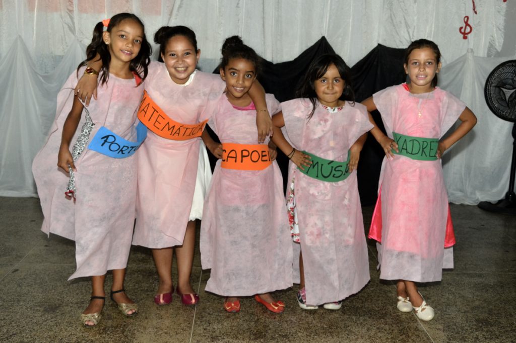 Água Branca: gincana orienta estudantes sobre preservação ambiental Água Branca: gincana orienta estudantes sobre preservação ambiental