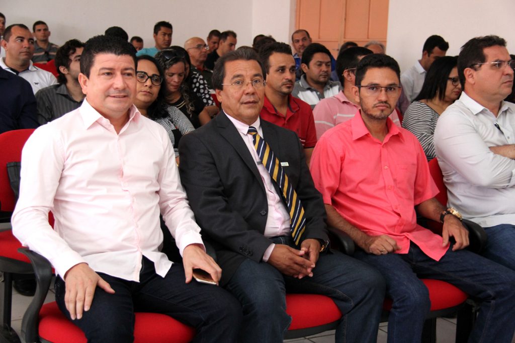 Água Branca recebe capacitação do TCE-PI sobre gestão municipal Água Branca recebe capacitação do TCE-PI sobre gestão municipal