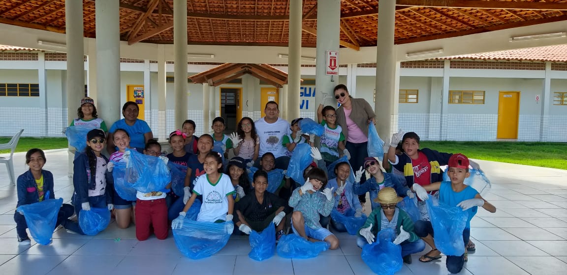 Alunos de Água Branca realizam ação de combate ao mosquito da dengue