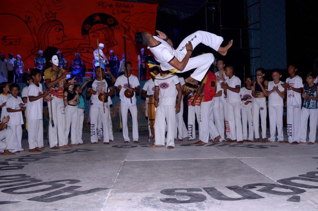 Apresentações culturais marcam abertura da semana do aniversário de Água Branca