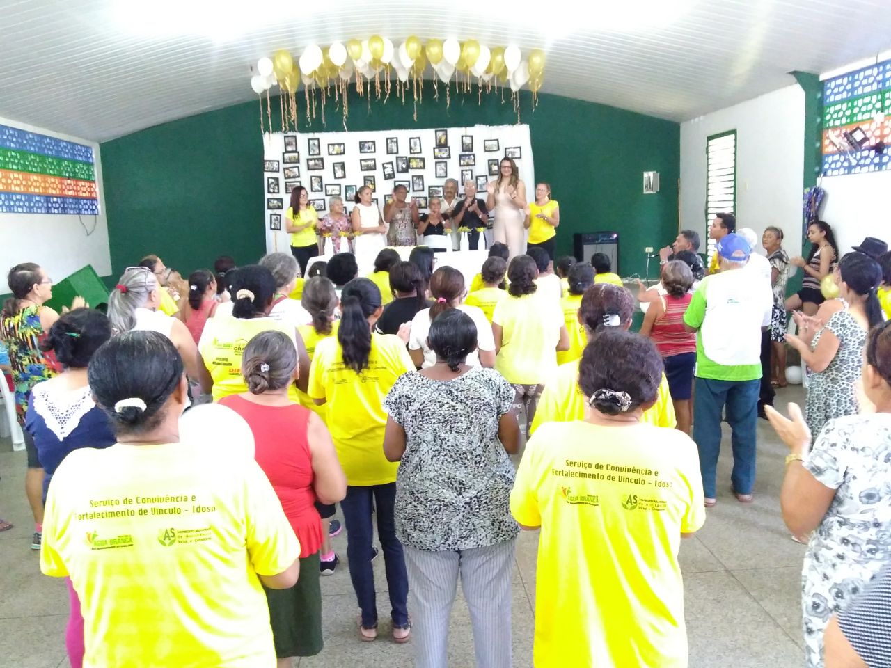 Assistência Social de Água Branca realiza festa de aniversário para os idosos do SCFV
