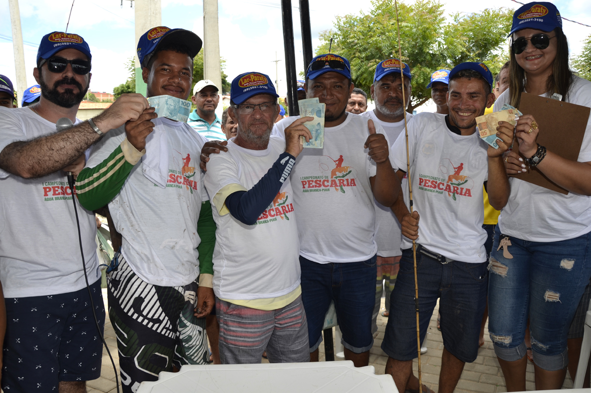 Campeonato de Pescaria de Água Branca reúne dezenas de participantes na Orla do Açude