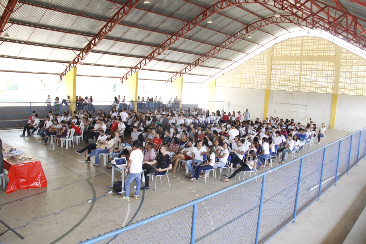 Com foco nos direitos e deveres da juventude, Conexão Jovem reúne centenas de estudantes de Água Branca