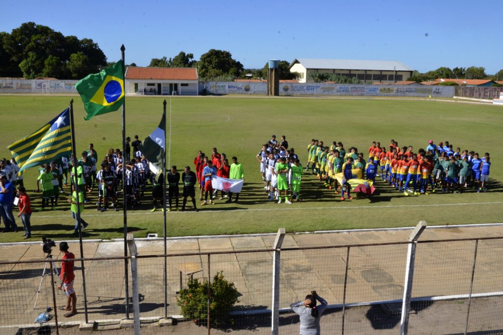 Começa a 3ª Copa Nordeste Água Branca de Futebol