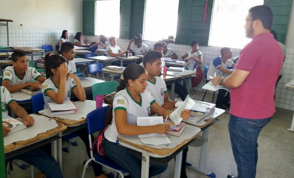 Coordenadoria de Juventude inicia divulgação do ID Jovem nas escolas públicas Coordenadoria de Juventude inicia divulgação do ID Jovem nas escolas públicas