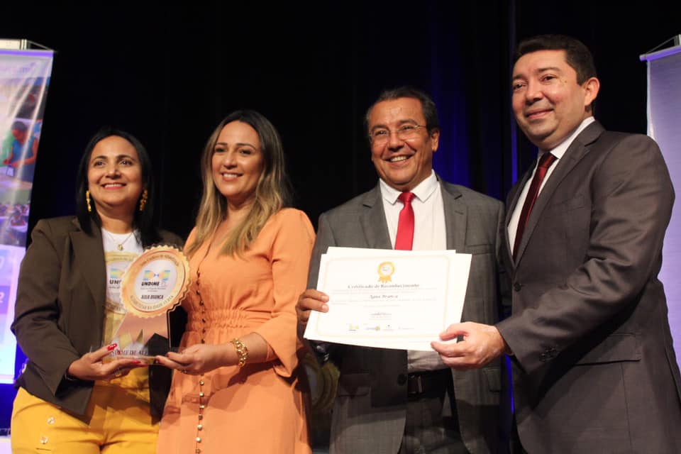 Educação de Água Branca conquista Selo Undime de Alfabetização