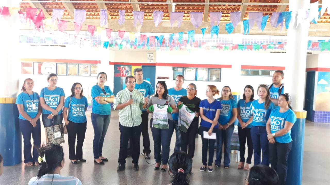 Educação de Água Branca entrega novas fardas do ensino infantil Educação de Água Branca entrega novas fardas do ensino infantil