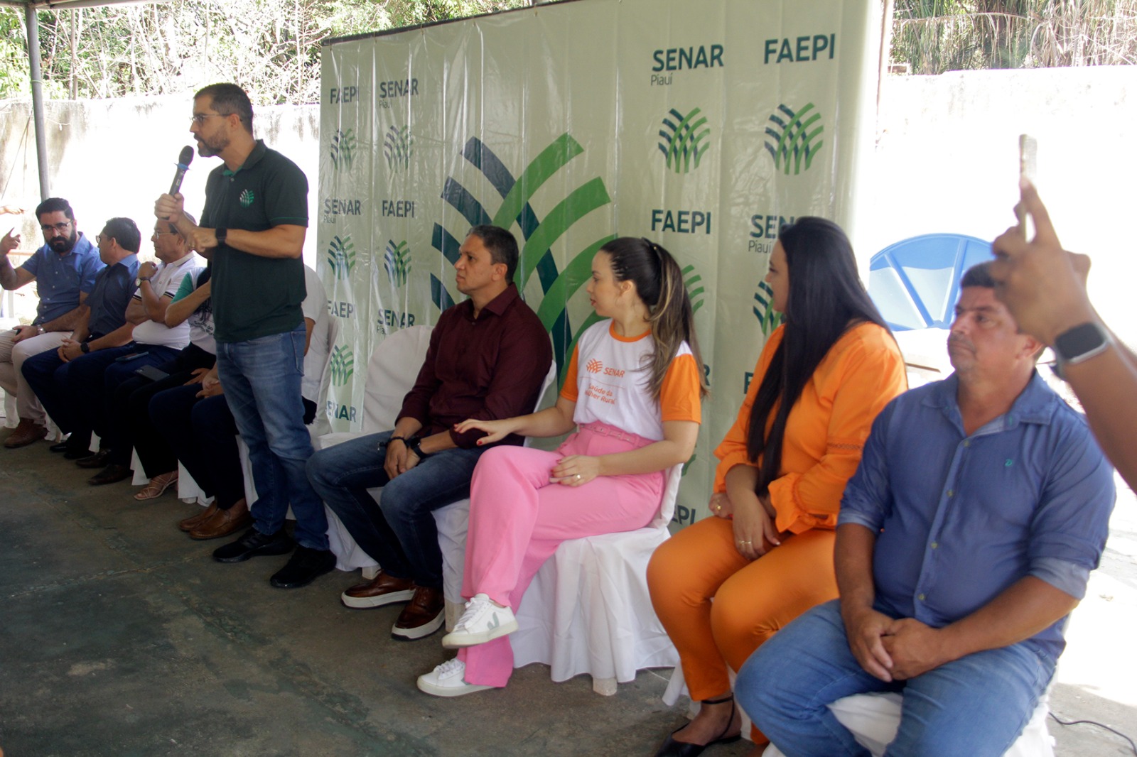 Em parceria com o SENAR, Prefeitura de Água Branca realiza ação para promover saúde do homem e da mulher na zona rural