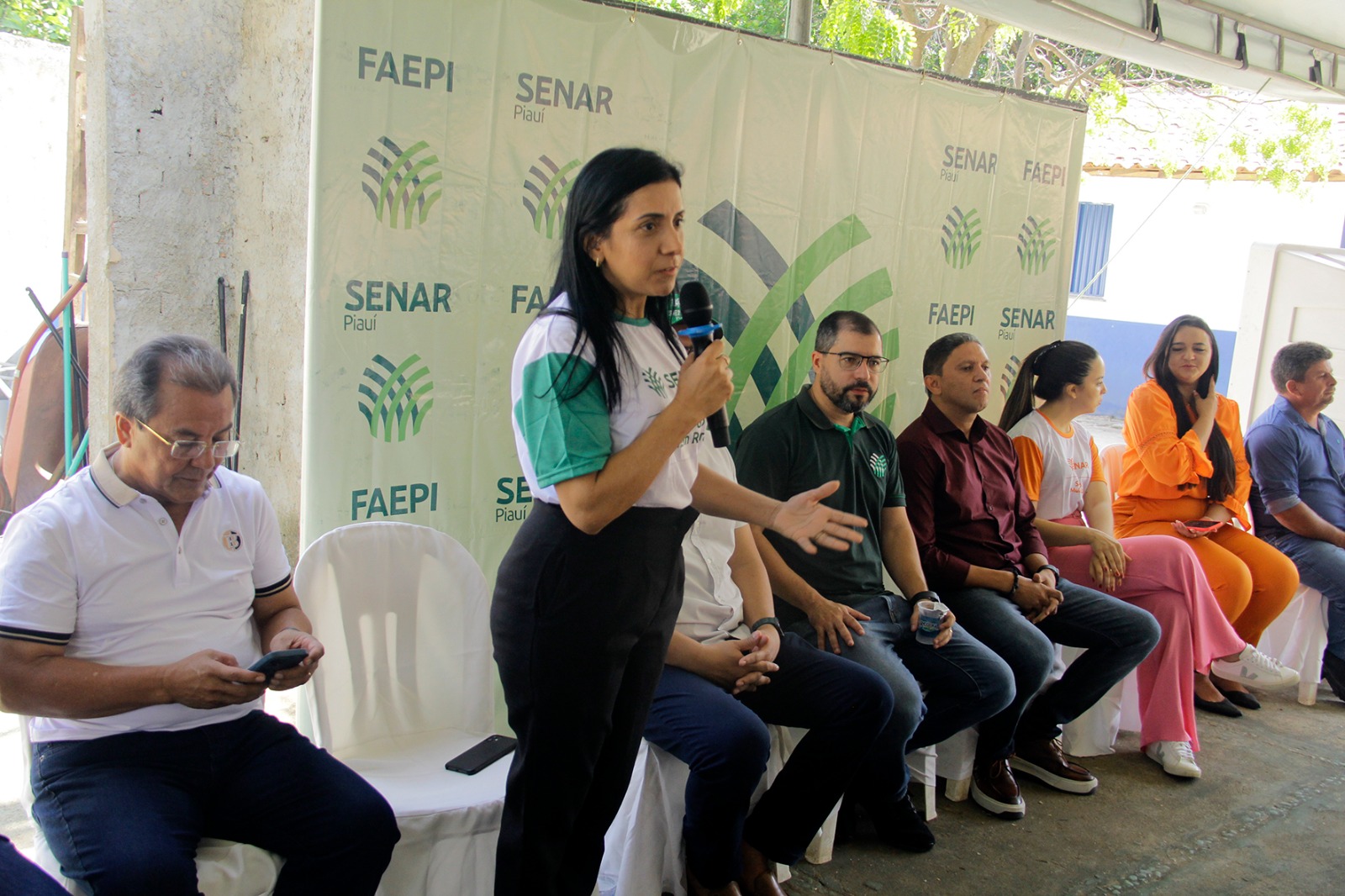 Em parceria com o SENAR, Prefeitura de Água Branca realiza ação para promover saúde do homem e da mulher na zona rural