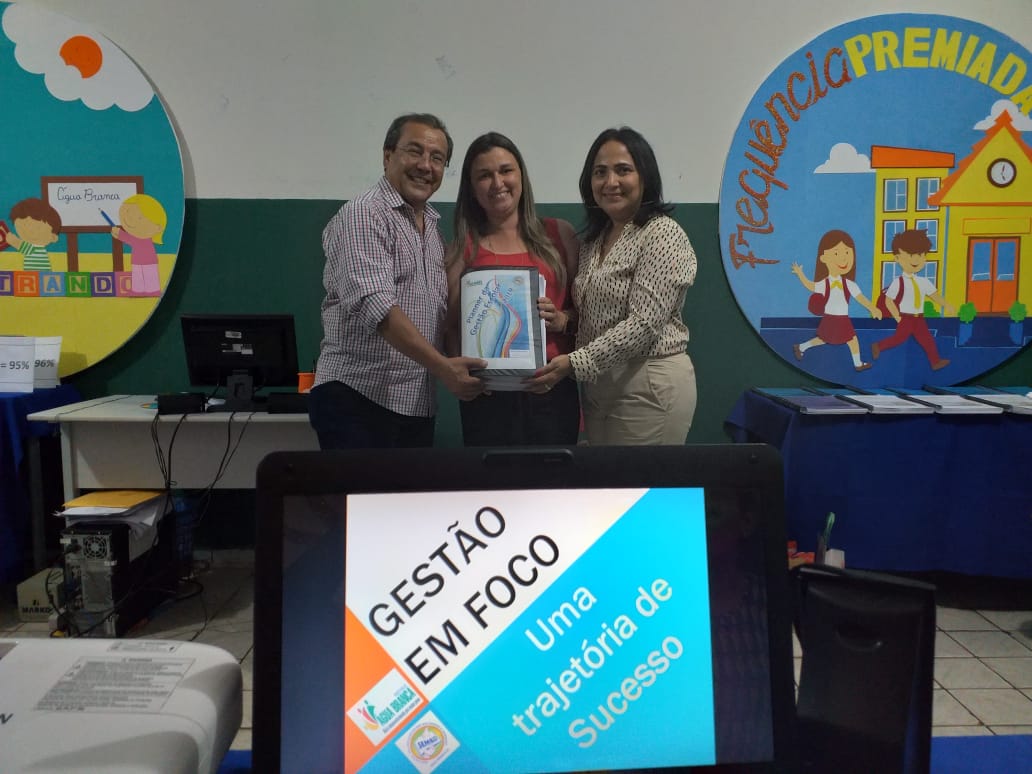 Encontro de Gestores Escolares fecha trabalhos da Educação de Água Branca