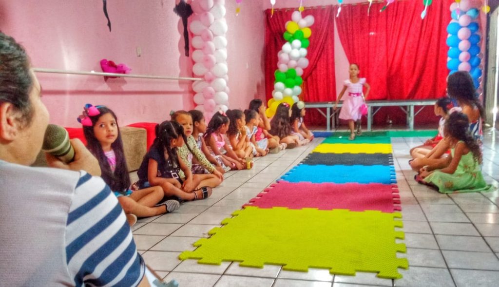 Escolas da Rede Municipal de Ensino comemoram o Dia das Crianças