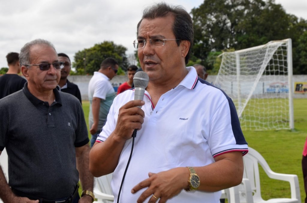 Escolinha de Futebol Fluminense inicia atividades em Água Branca Escolinha de Futebol Fluminense inicia atividades em Água Branca