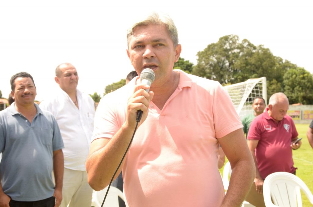 Escolinha de Futebol Fluminense inicia atividades em Água Branca