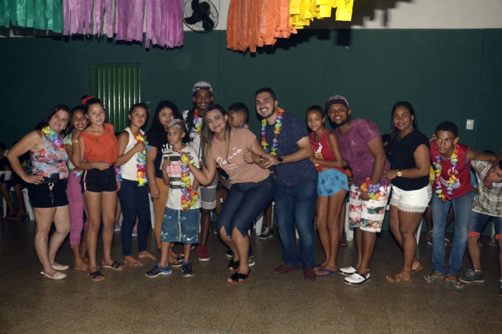 Festa de Carnaval marca retomada das atividades do SCFV Jovem Festa de Carnaval marca retomada das atividades do SCFV Jovem