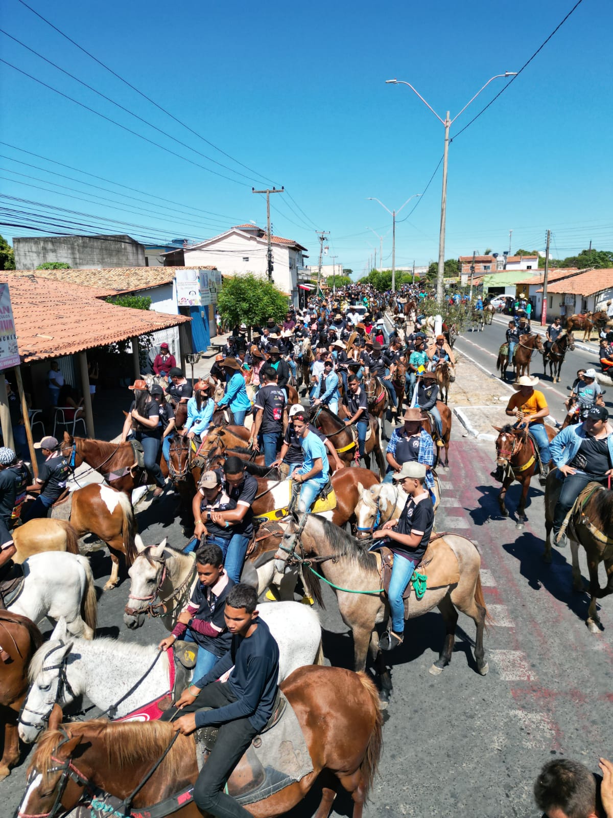 Grande Cavalgada e Shows na Arena Mangal reúnem multidão nos Festejos de Água Branca