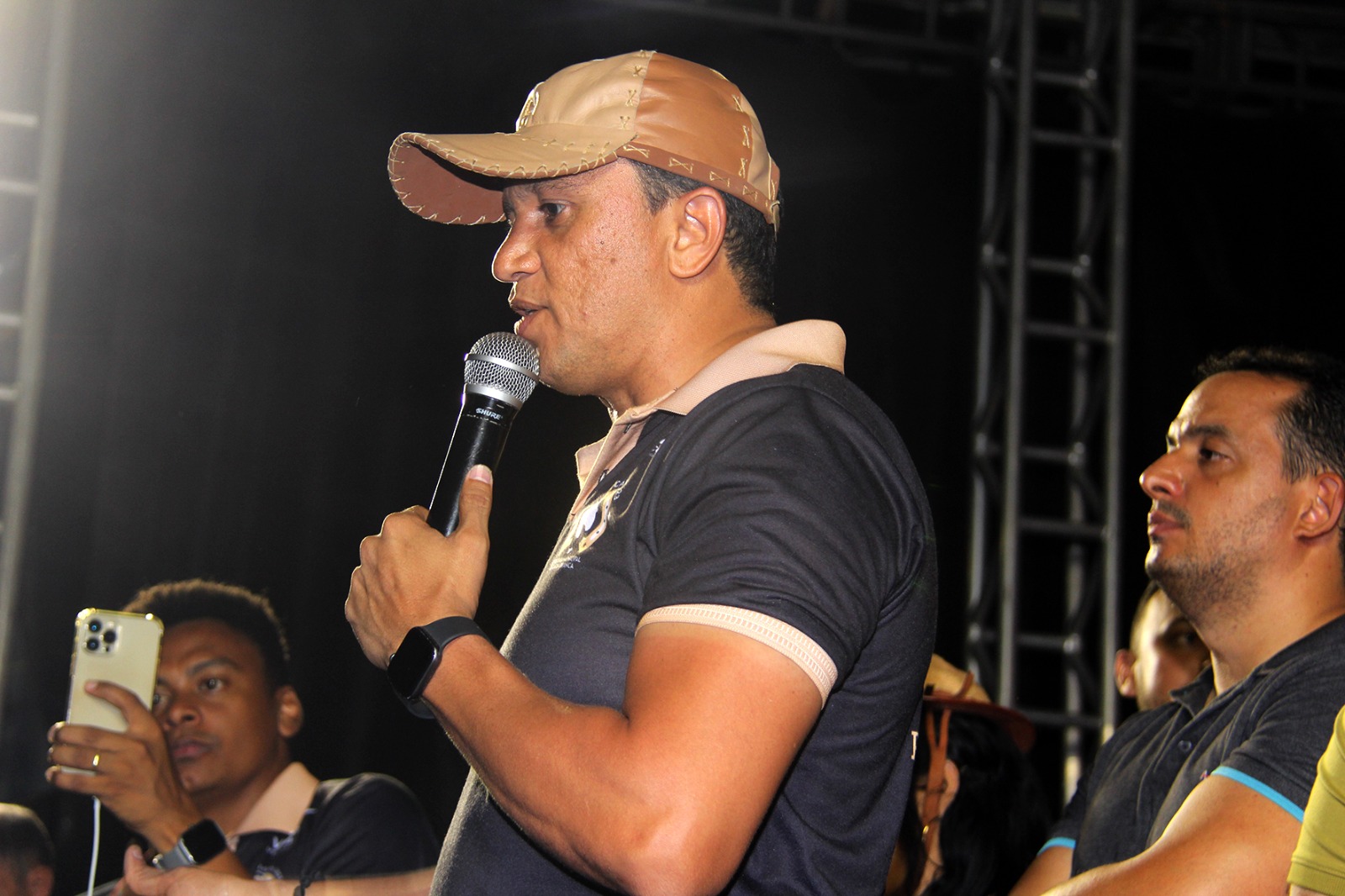 Grande Cavalgada e Shows na Arena Mangal reúnem multidão nos Festejos de Água Branca