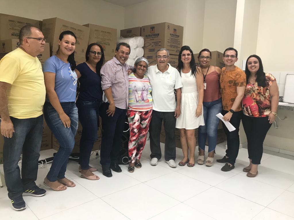 Jonas Moura realiza encontro com servidores do hospital municipal de Água Branca Jonas Moura realiza encontro com servidores do hospital municipal de Água Branca