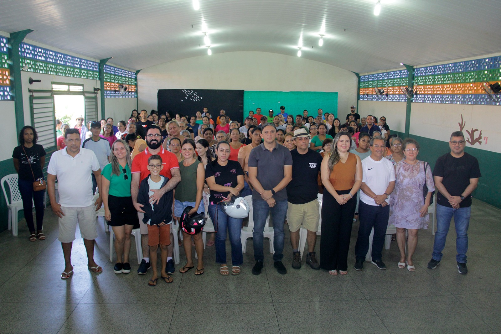 Mais de 2.800 alunos voltam às aulas em Água Branca Mais de 2.800 alunos voltam às aulas em Água Branca