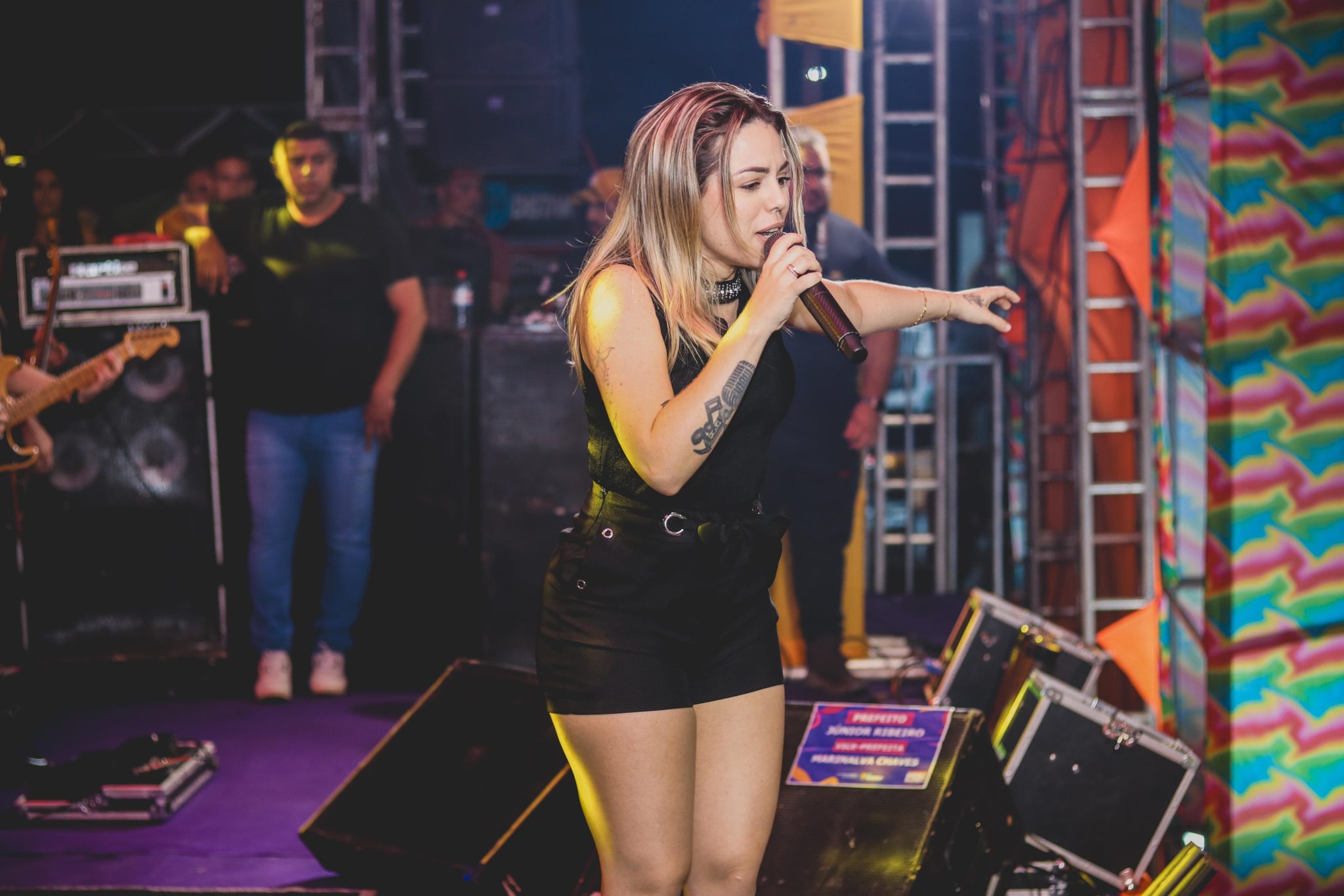 Muita folia e animação no Carnaval de Água Branca: Júnior Vianna abre 1º dia de folia