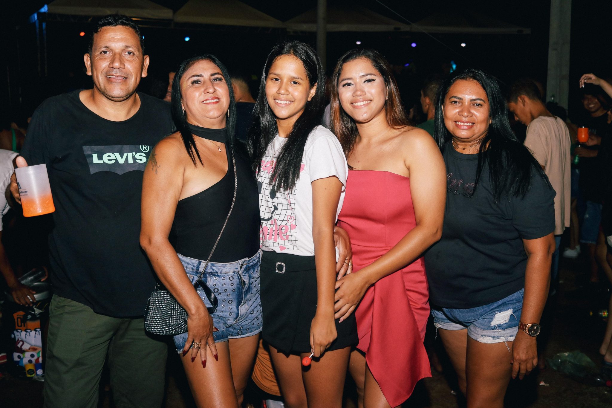 Multidão lota a Orla do Açude e consolida o Carnaval de Água Branca como o maior do Piauí