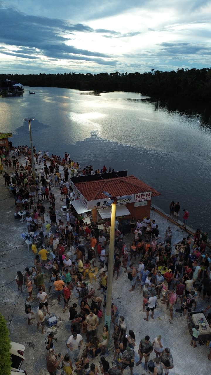 Multidão lota a Orla do Açude e consolida o Carnaval de Água Branca como o maior do Piauí