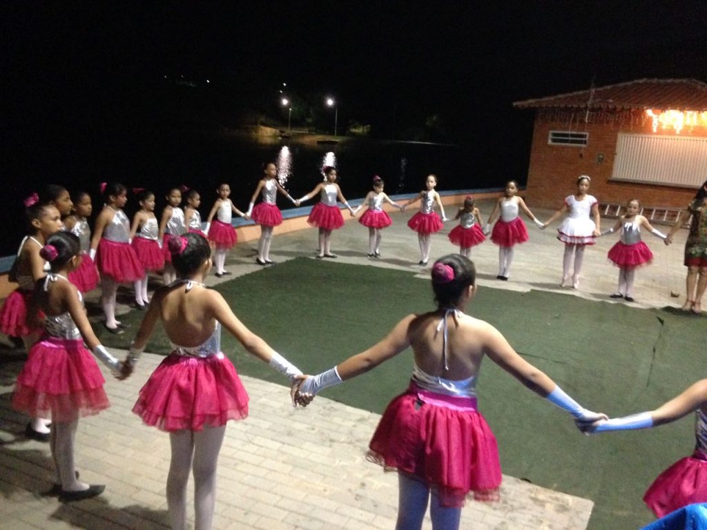 Natal Luz: Prefeitura de Água Branca organiza programação cultural na orla do açude