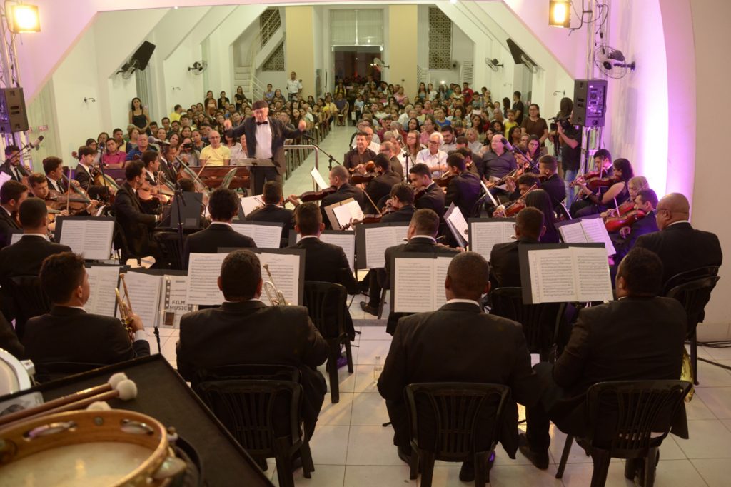 Orquestra Sinfônica encanta público durante apresentação em Água Branca