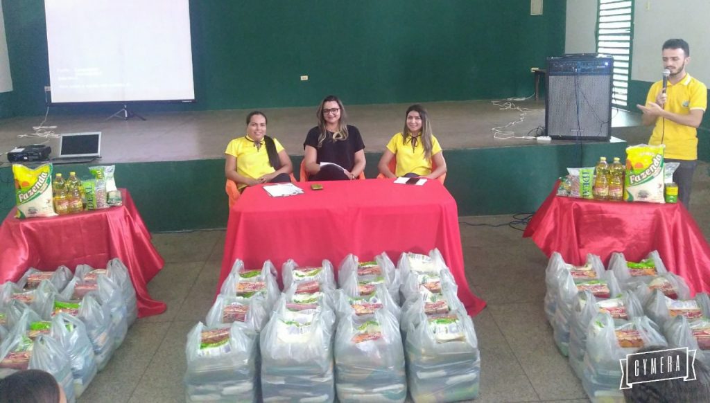 Pão na Mesa: Prefeitura de Água Branca faz entrega de cestas básicas a famílias carentes
