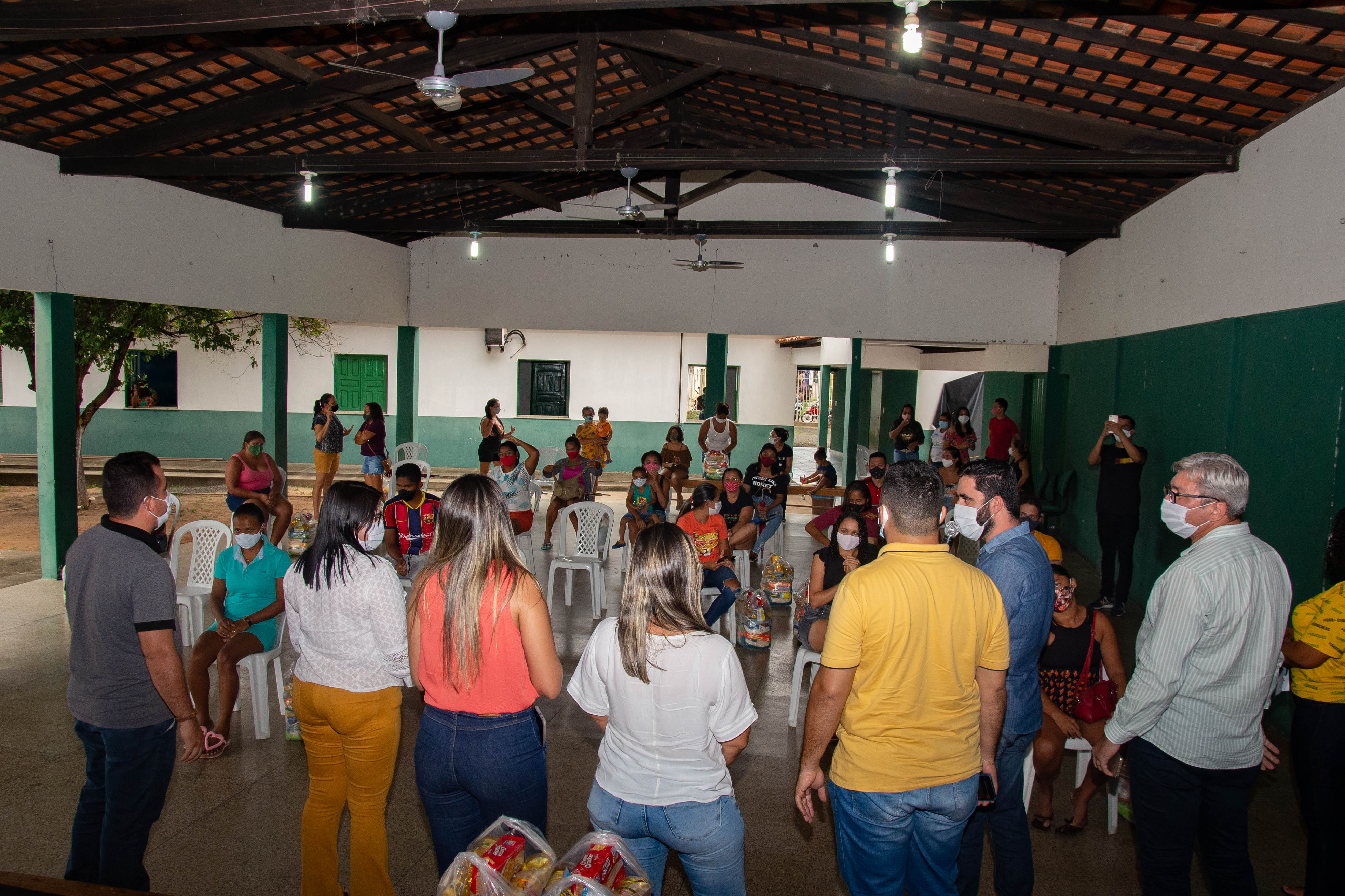 Pão na Mesa: Prefeitura de Água Branca faz primeira entrega de cestas básicas de 2021