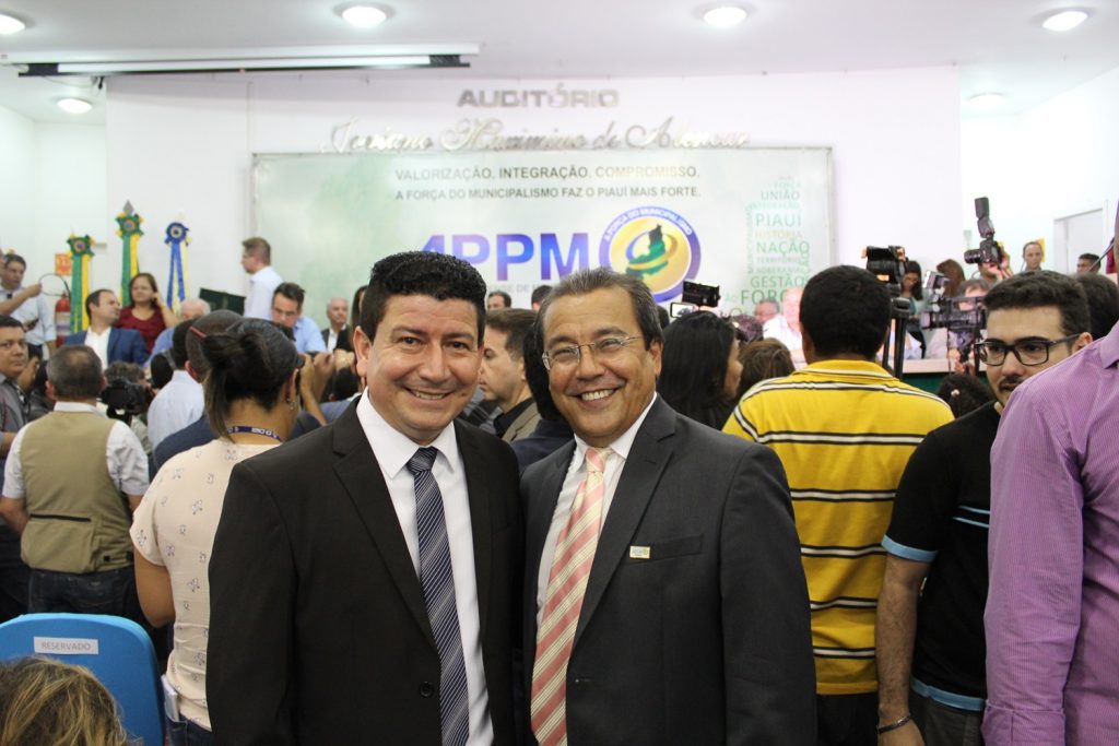 Prefeito Jonas Moura afirma que internet de qualidade amplia possibilidades de comércio