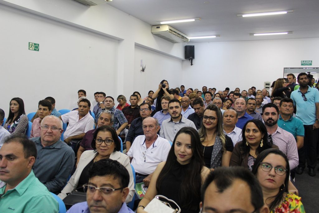 Prefeito Jonas Moura afirma que internet de qualidade amplia possibilidades de comércio