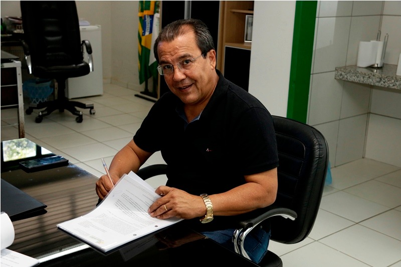 Prefeitura de Água Branca assina PPP para a iluminação pública