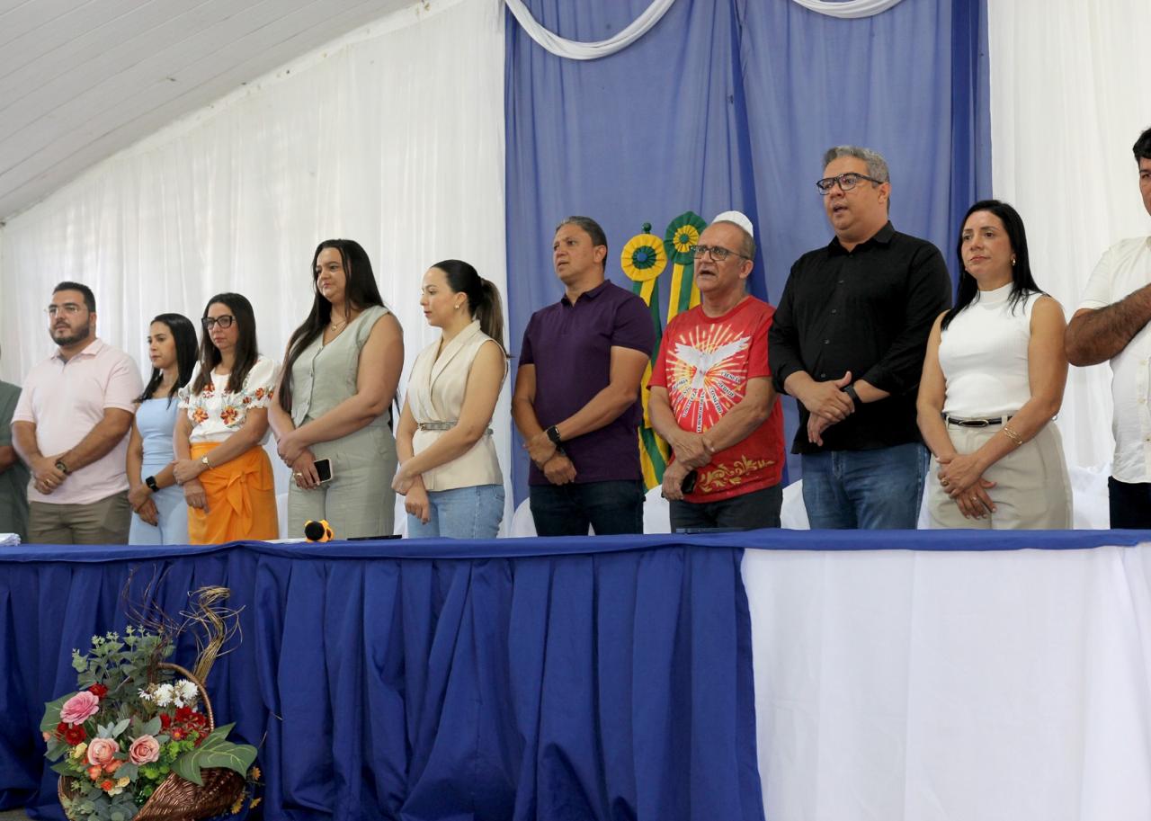 Prefeitura de Água Branca conclui ciclo de nomeações do último concurso público com posse de novos servidores