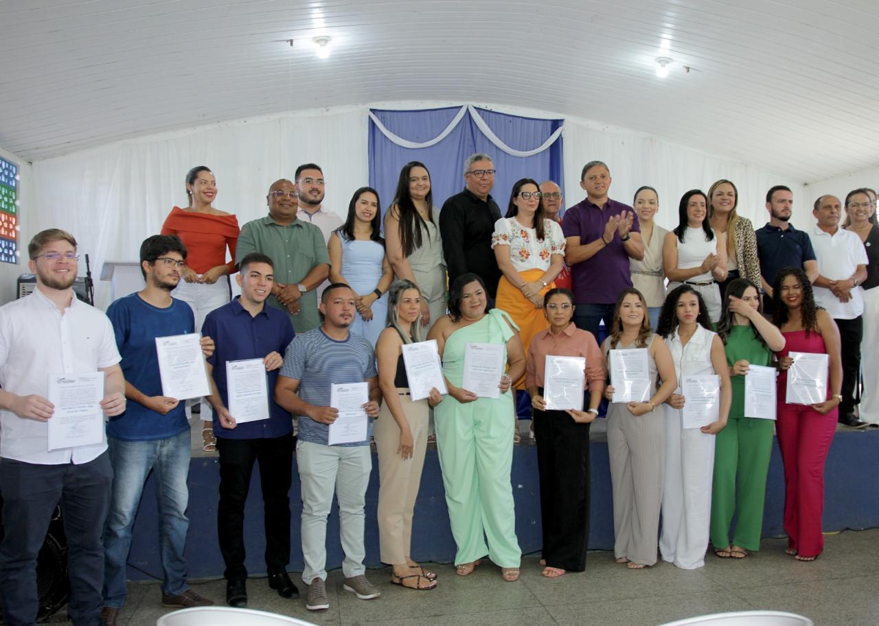 Prefeitura de Água Branca conclui ciclo de nomeações do último concurso público com posse de novos servidores