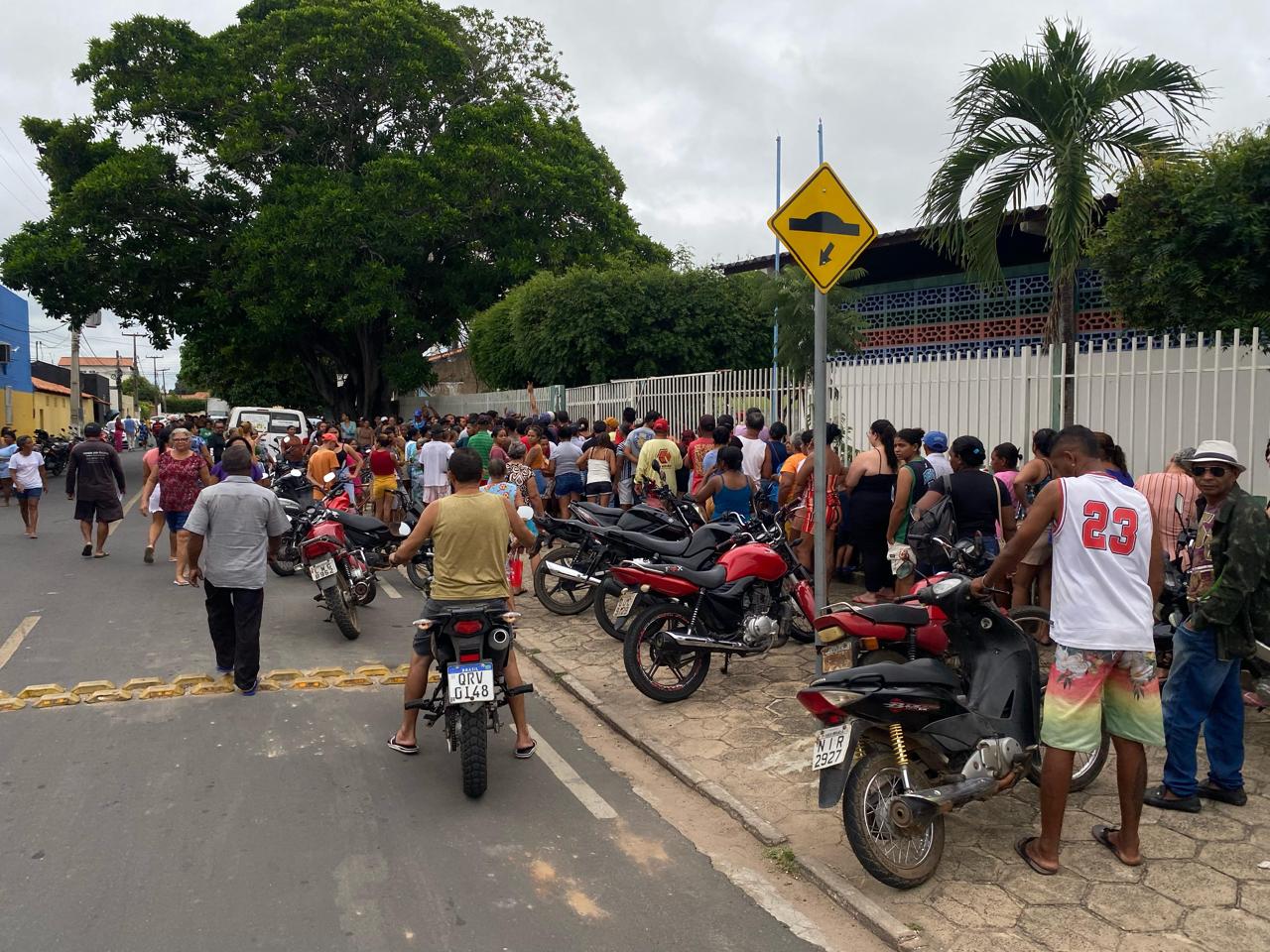 Prefeitura de Água Branca entrega mais de 20 toneladas de alimentos para famílias em situação de vulnerabilidade na Semana Santa