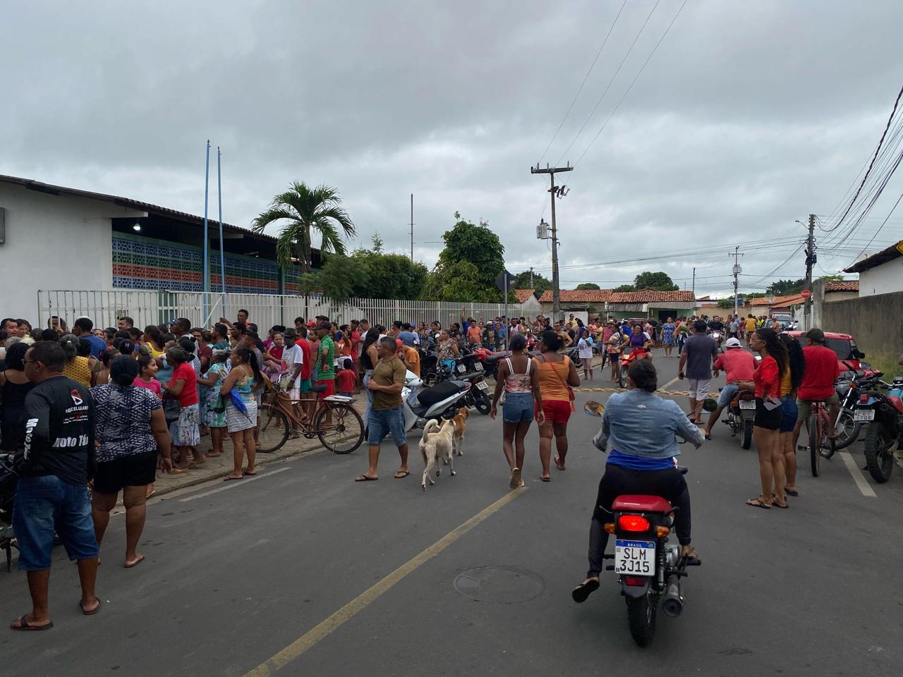 Prefeitura de Água Branca entrega mais de 20 toneladas de alimentos para famílias em situação de vulnerabilidade na Semana Santa