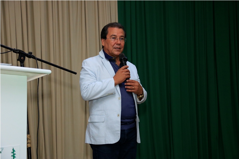 Prefeitura de Água Branca entrega premiação do Funcionário Padrão 2018