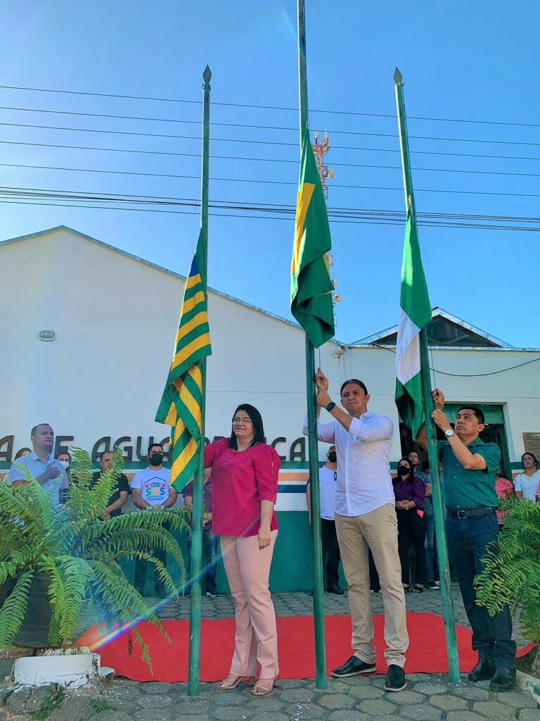 Prefeitura de Água Branca entrega reforma de escola, novas praças e sistema de escoamento de água na zona rural