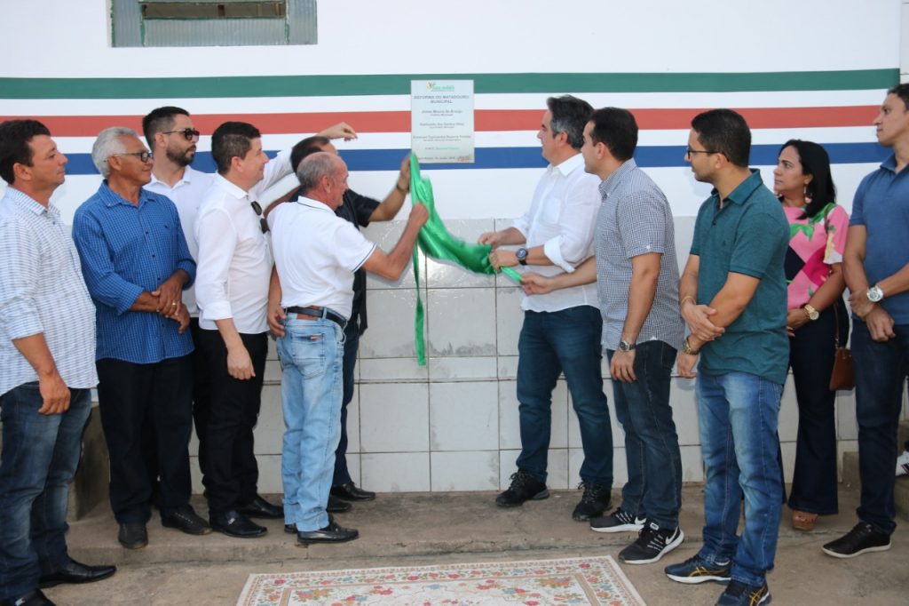 Prefeitura de Água Branca entrega reformas do hospital e matadouro no aniversário da cidade Prefeitura de Água Branca entrega reformas do hospital e matadouro no aniversário da cidade