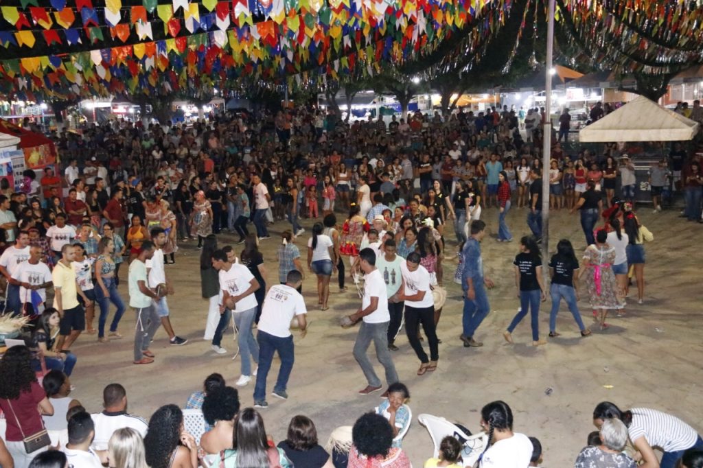 Prefeitura de Água Branca entrega reformas do hospital e matadouro no aniversário da cidade