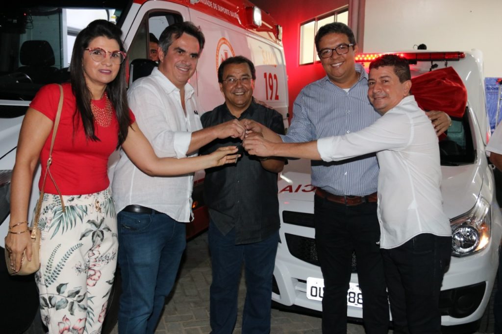 Prefeitura de Água Branca entrega reformas do hospital e matadouro no aniversário da cidade