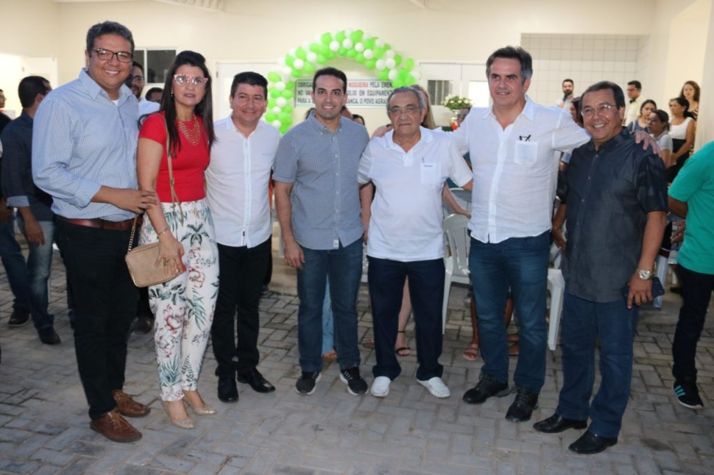 Prefeitura de Água Branca entrega reformas do hospital e matadouro no aniversário da cidade