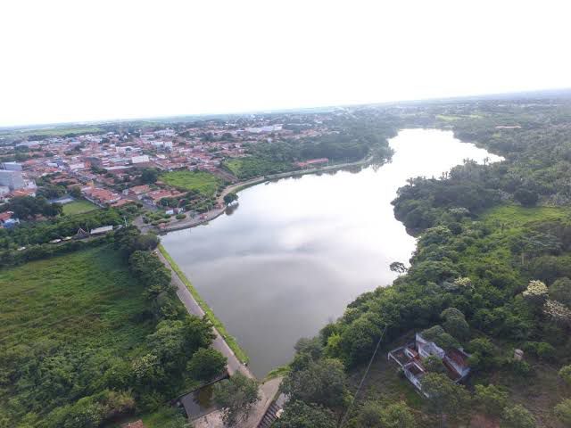 Prefeitura de Água Branca fecha lixão municipal e garante destino adequado para resíduos no município Prefeitura de Água Branca fecha lixão municipal e garante destino adequado para resíduos no município
