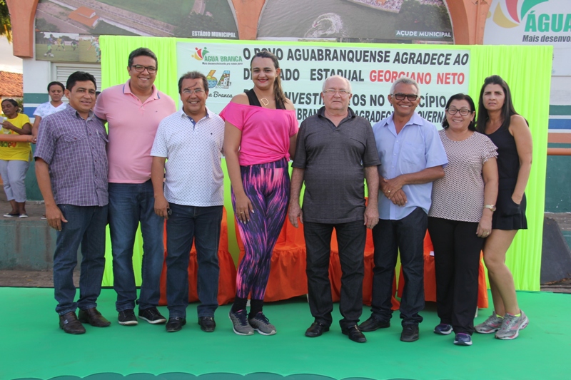 Prefeitura de Água Branca inaugura Academia Livre Prefeitura de Água Branca inaugura Academia Livre