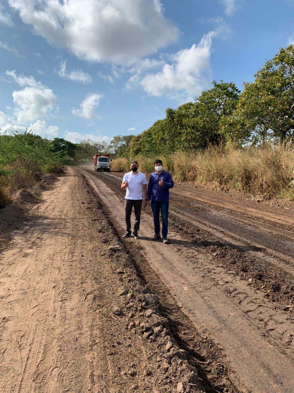 Prefeitura de Água Branca inicia pavimentação na Rua Alto dos Catarinos