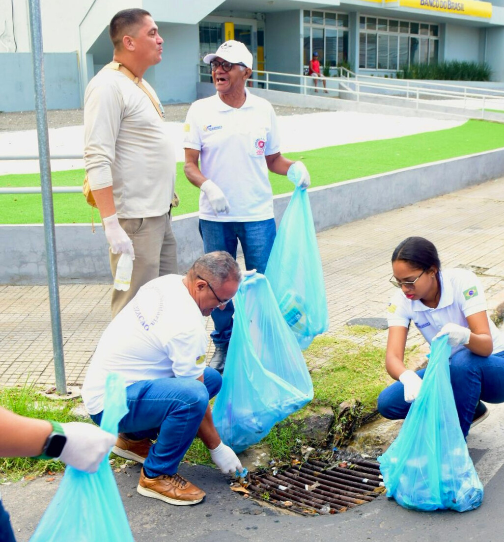 Prefeitura de Água Branca intensifica combate à dengue com mutirão de limpeza